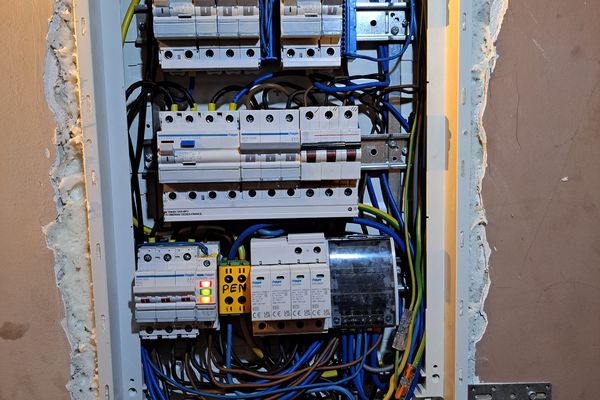 ELEKTROINSTALACJE KRZYSZTOF GRZYB — realizacja 15