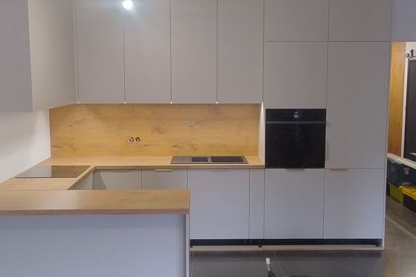 Stolarz meblowy Nova zabudowa — realizacja 1